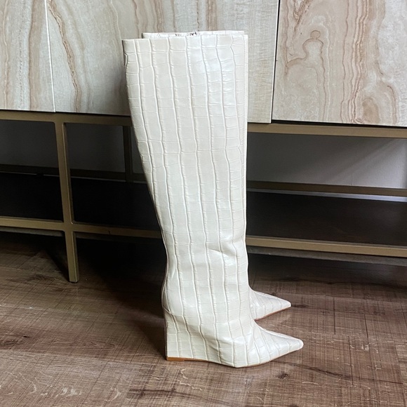 SCHUTZ Shoes - SCHUTZ Cream Over the Knee Boots